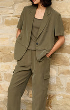 Load image into Gallery viewer, YAYA Woven Short Sleeve Blazer with Detachable Bottom Hem
