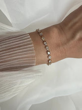 Load image into Gallery viewer, OLIVE &amp; PIPER Amara Bracelet
