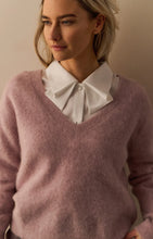Load image into Gallery viewer, Yaya - Blouse with bow detail in the collar
