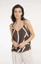 Load image into Gallery viewer, YAYA Printed v-neck singlet
