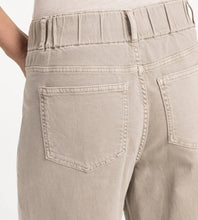 Load image into Gallery viewer, YAYA Loose Fit Denim In Grey
